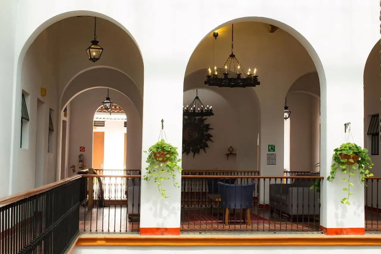 Hotel Real De Castilla Colonial غوادالاجارا المكسيك