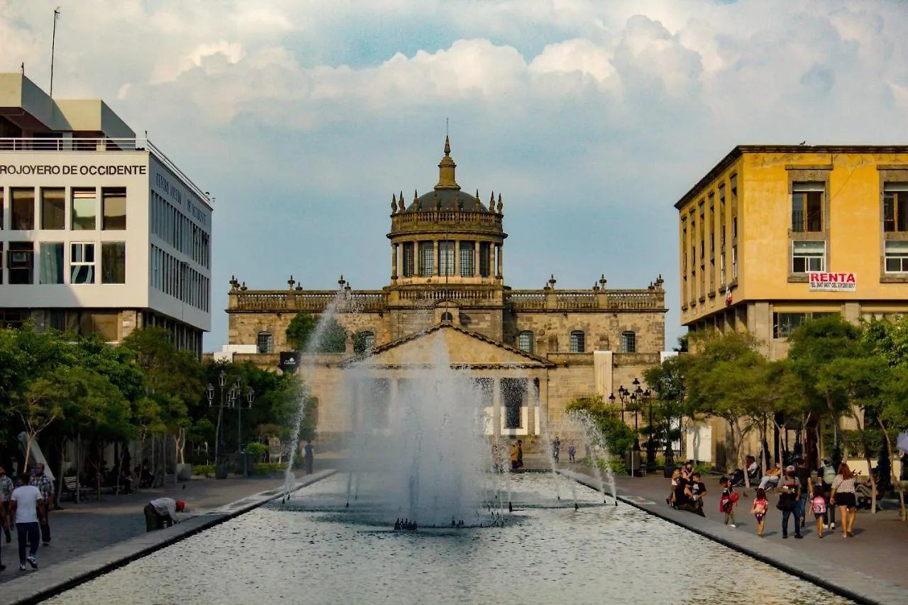 Hotel Real De Castilla Colonial غوادالاجارا